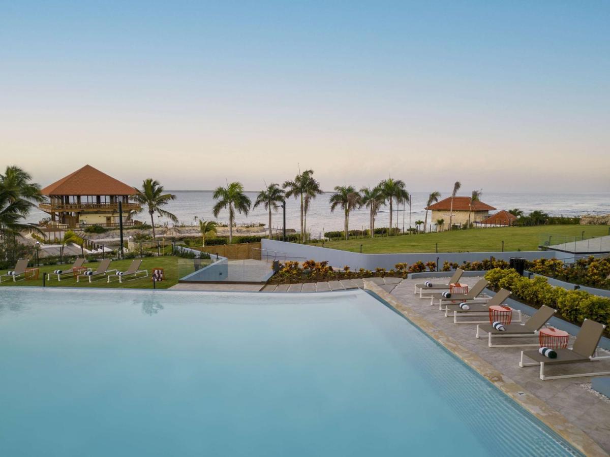 Hilton Garden Inn La Romana Bagian luar foto