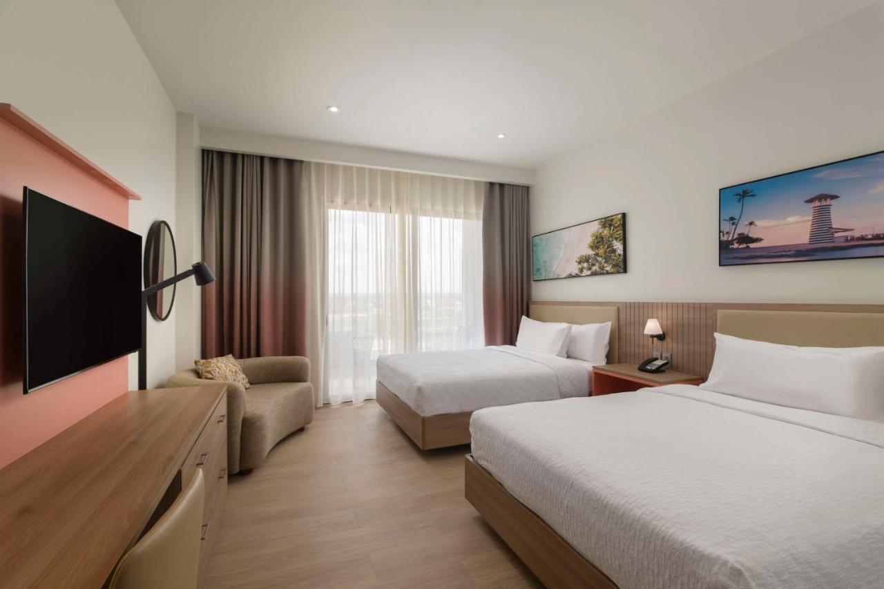 Hilton Garden Inn La Romana Bagian luar foto